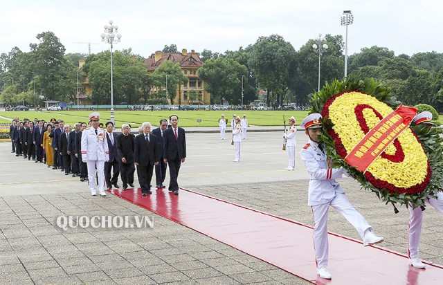 LÃNH ĐẠO ĐẢNG, NHÀ NƯỚC, QUỐC HỘI VIẾNG CHỦ TỊCH HỒ CHÍ MINH NHÂN KỶ NIỆM 73 NĂM QUỐC KHÁNH 2/9